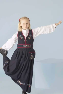 Alma festdrakt junior