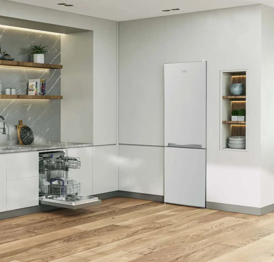 Beko RCSA300K40WN kombiskap
