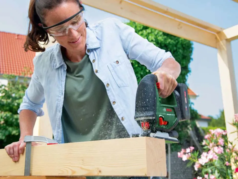 Bosch AdvancedSaw 18V-140 stikksag u/batteri og lader