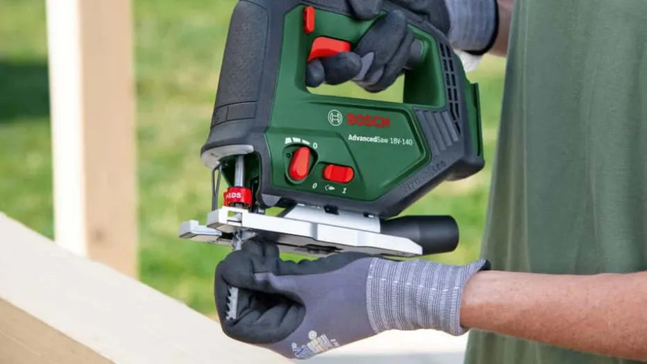 Bosch AdvancedSaw 18V-140 stikksag u/batteri og lader