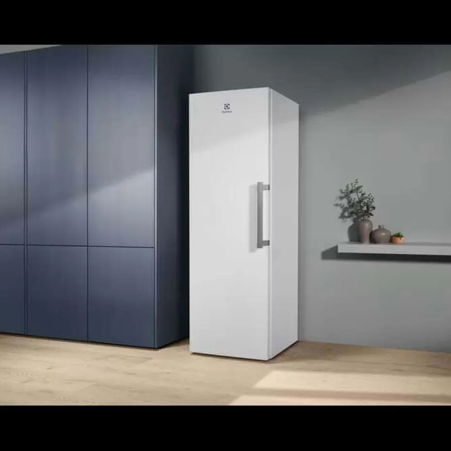 Electrolux ERS3DE39W kjøleskap