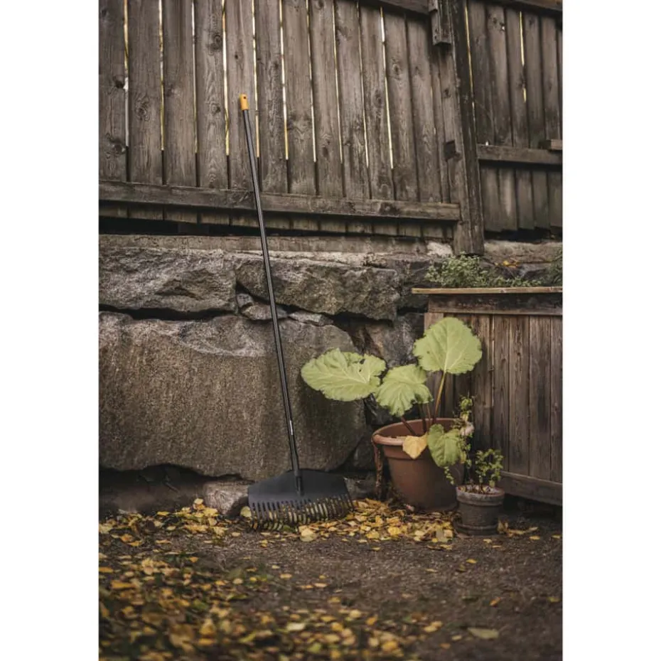 Fiskars Solid løvrive medium
