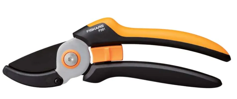 Fiskars Solid P361 motskjær beskjæringssaks