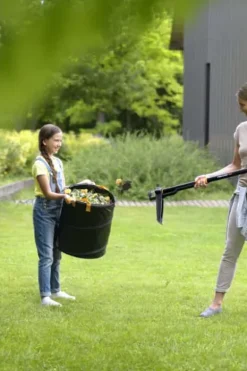 Fiskars Xact Weeder ugressfjerner