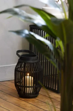 Henni rattan lanterne