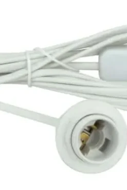 Hvit lampeledning med E14 sokkel.