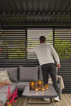 Krifon Stavern pergola lamellvegg