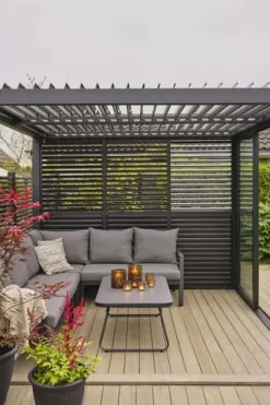 Krifon Stavern pergola lamellvegg