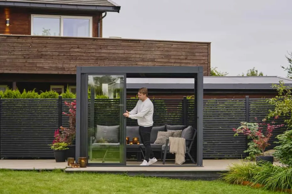 Krifon Stavern pergola skyvedør i glass