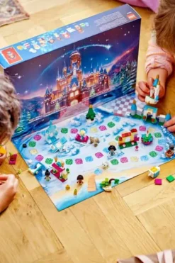 LEGO® ǀ Disney Julekalender 2024 43253