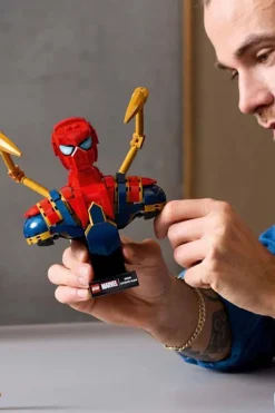 LEGO® ǀ Marvel Byste av Iron Spider-Man 76326