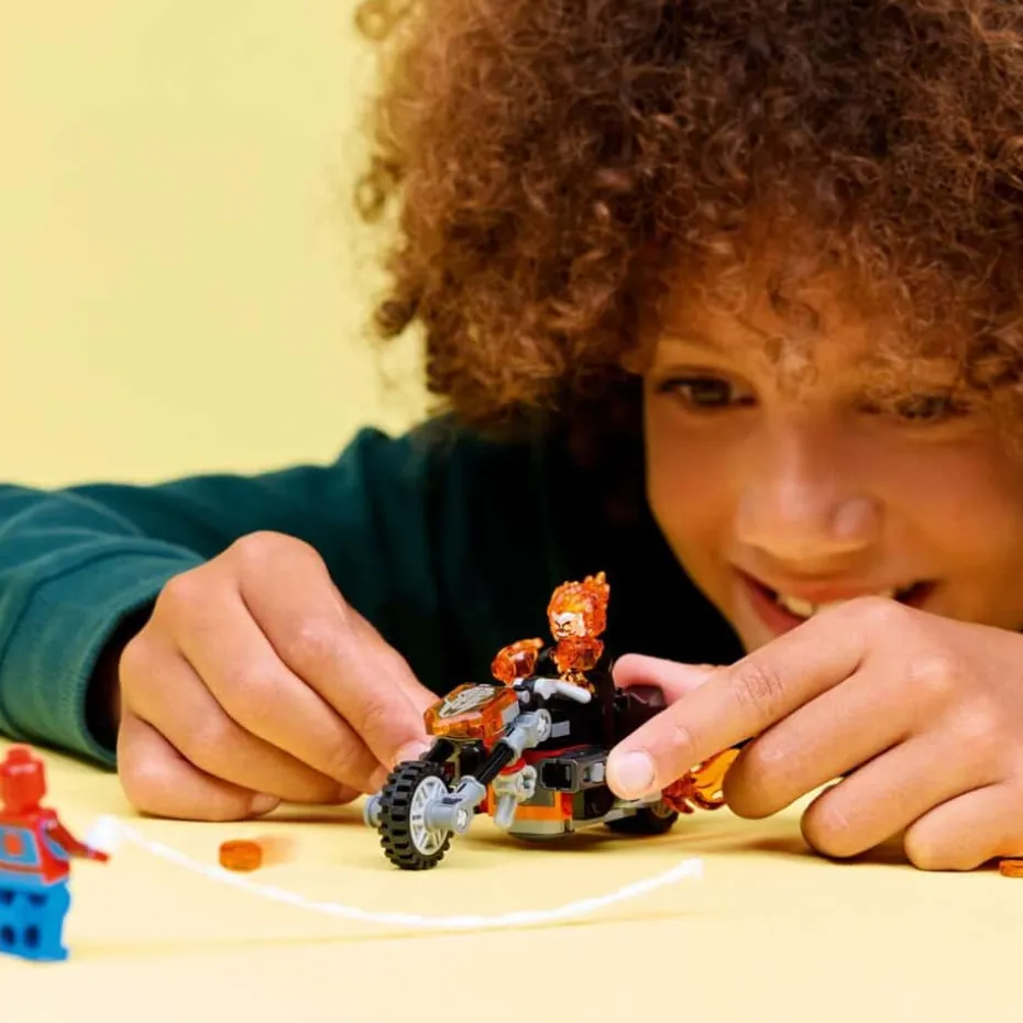 LEGO® ǀ Marvel Spider-Man mot Ghost Rider på motorsykkel 76335