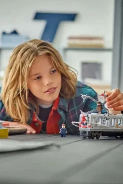 LEGO® ǀ Marvel Spider-Man mot Doc Ock: T-banescenen 76321