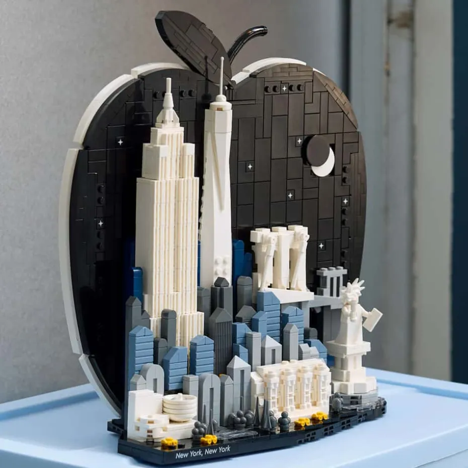 LEGO® Architecture New York City – «The Big Apple» 21066