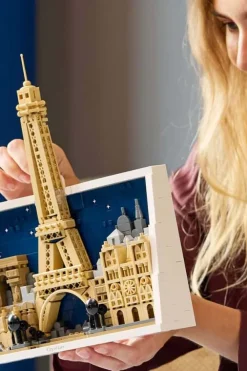 LEGO® Architecture Paris – romantikkens by 21064
