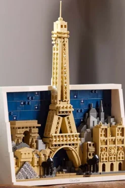 LEGO® Architecture Paris – romantikkens by 21064