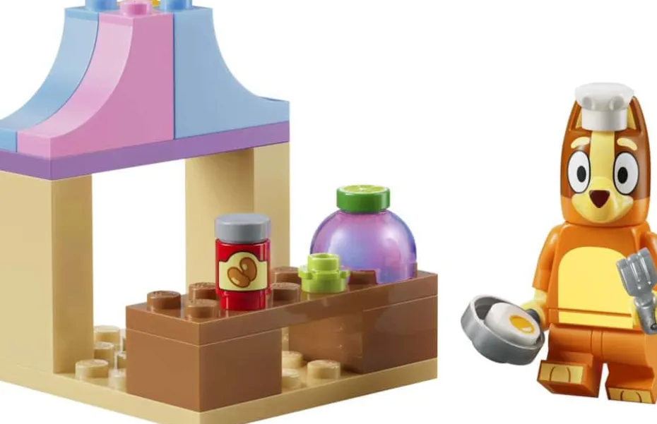 LEGO® Bluey Bingos fine restaurant 30713