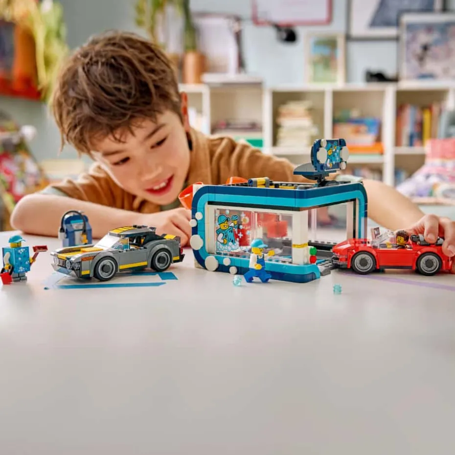 LEGO® City Bilvask med biler 60497