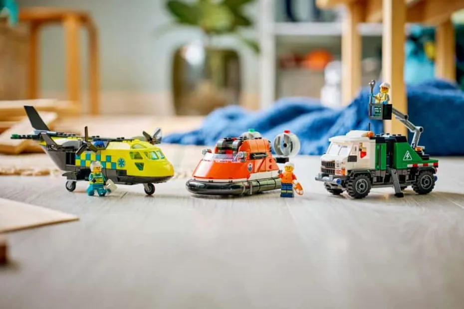 LEGO® City Fly-, servicebil- og luftputebåt-remix 60505