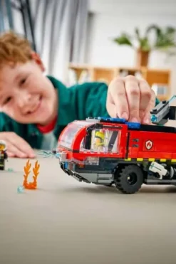LEGO® City Flyplassbrannbil 60499