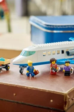 LEGO® City Passasjerfly 60367