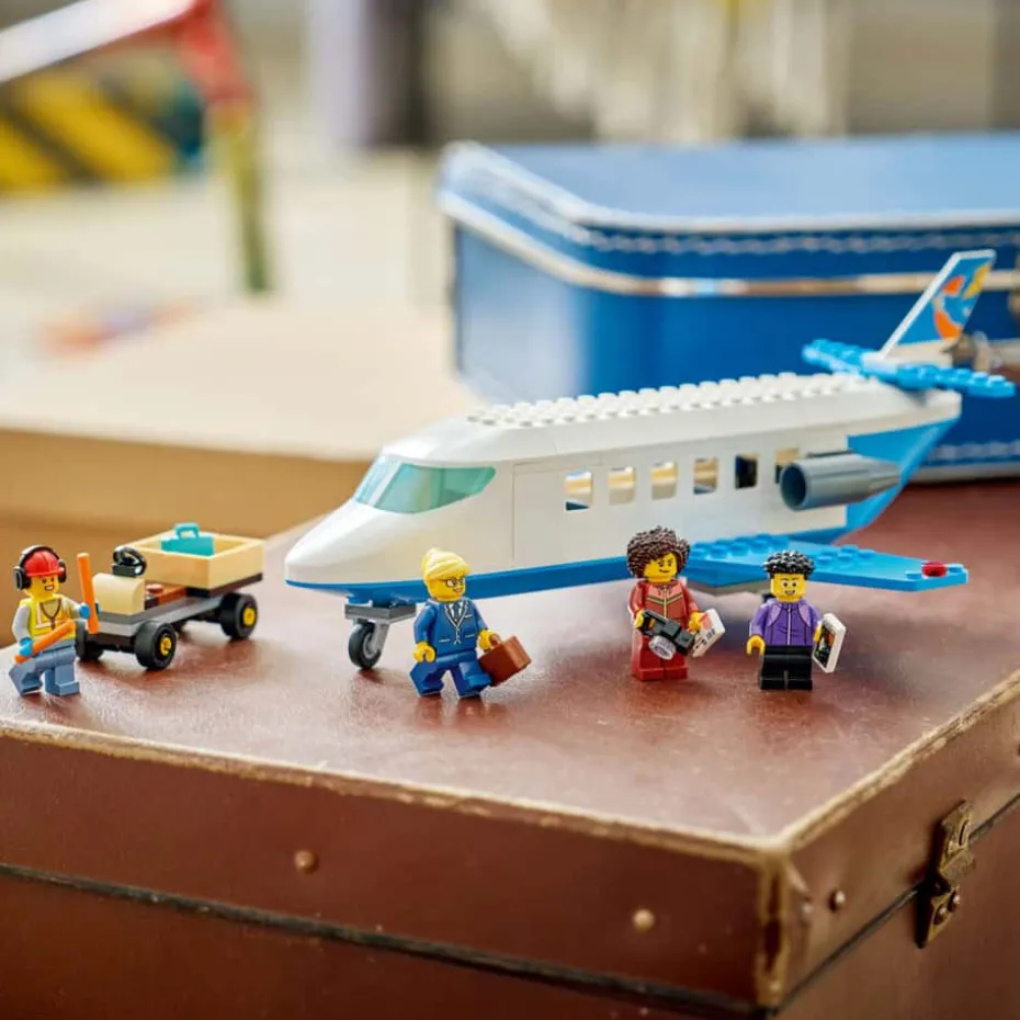 LEGO® City Passasjerfly 60367