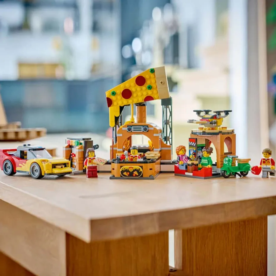 LEGO® City Pizzalevering med kjøretøy 60496