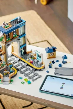 LEGO® City Sentralbanestasjon 60469