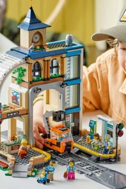 LEGO® City Sentralbanestasjon 60469