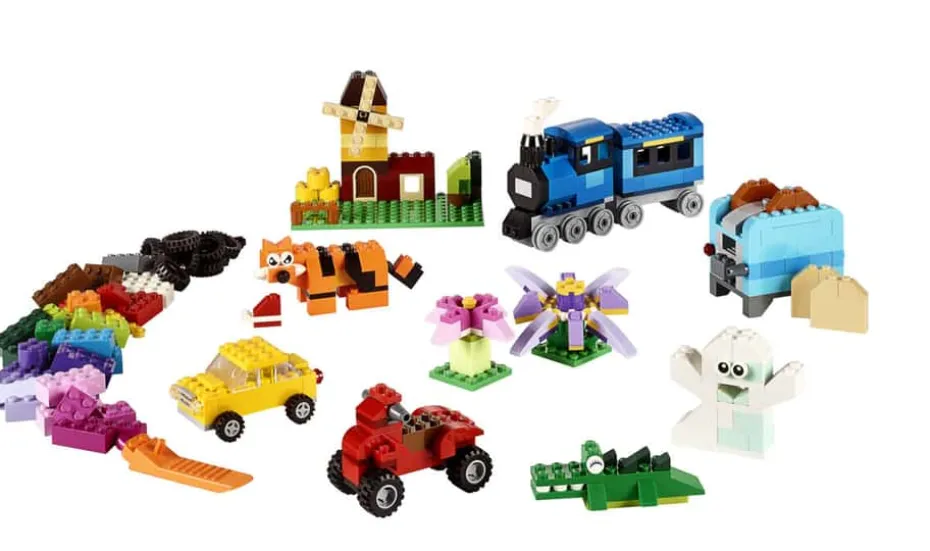 LEGO® Classic 10696 Kreative, mellomstore klosser