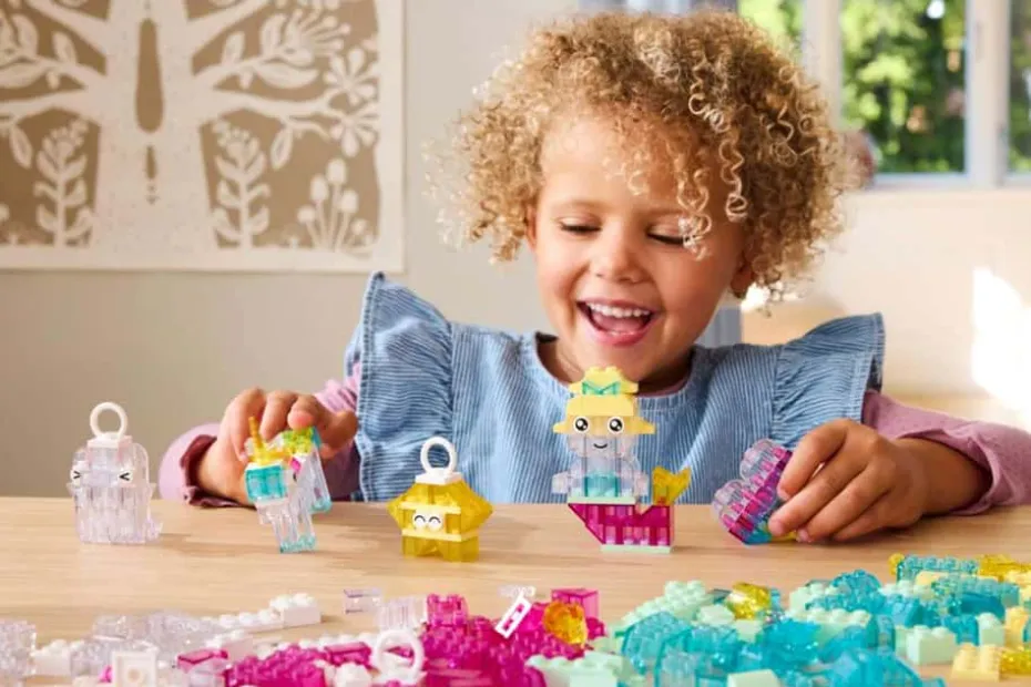LEGO® Classic Magisk boks med gjennomsiktige klosser 11040