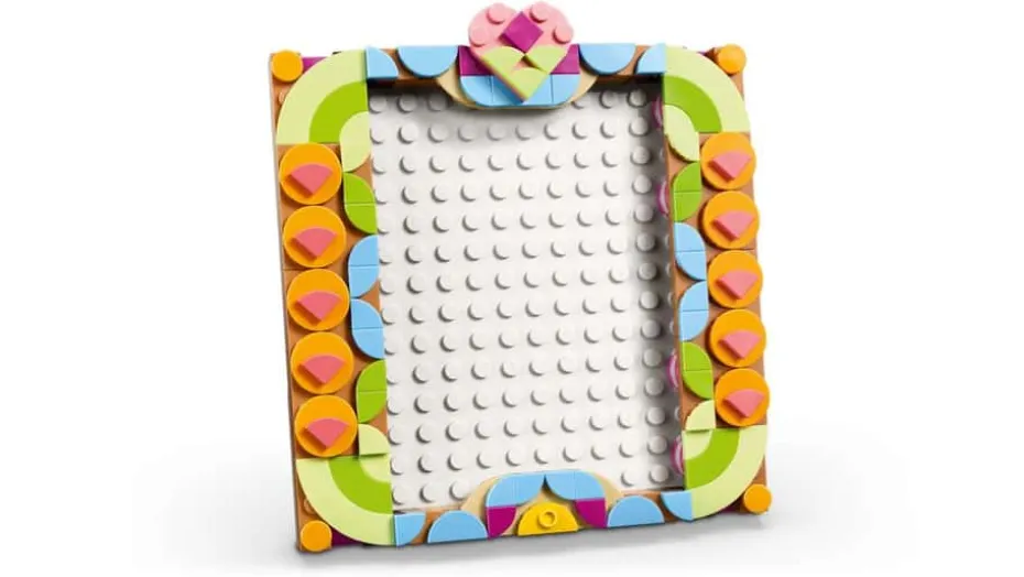 LEGO® Creator 3-i-1 Dekorativt blomstermaleri 31390
