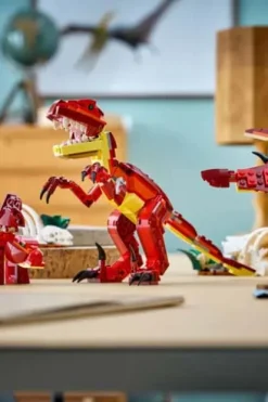 LEGO® Creator 3-i-1 Fryktinngytende dinosaur 31379