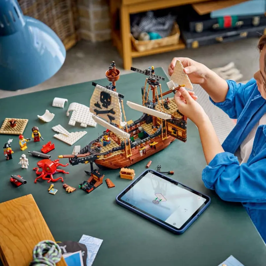 LEGO® Creator 3-i-1 Ikonisk sjørøverskute 31387