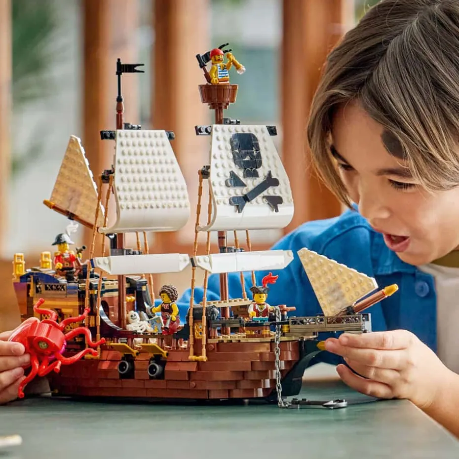 LEGO® Creator 3-i-1 Ikonisk sjørøverskute 31387