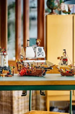 LEGO® Creator 3-i-1 Ikonisk sjørøverskute 31387