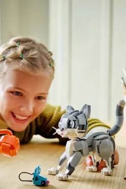 LEGO® Creator 3-i-1 Leken katt 31163