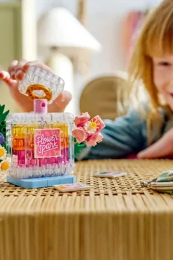 LEGO® Creator 3-i-1 Parfymeflaske med blomsterdekor 31383