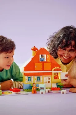 LEGO® DUPLO® Blueys hus med huskespill 10459