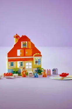 LEGO® DUPLO® Blueys hus med huskespill 10459