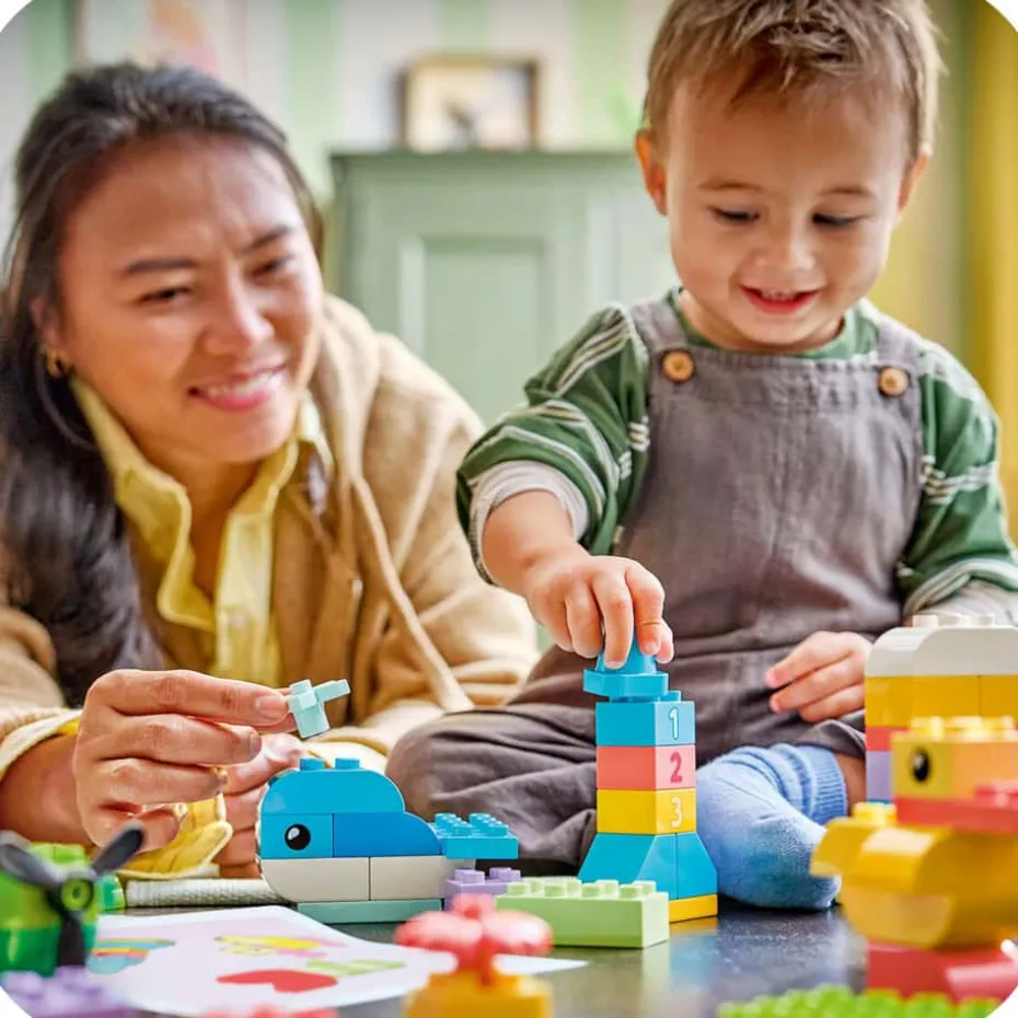LEGO® DUPLO® Classic Kreativitetsboks med fargerike klosser 10479