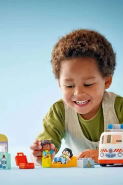 LEGO® DUPLO® Sykebil med sjåfør 10447