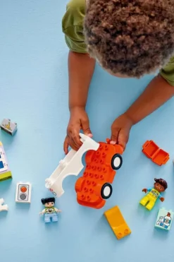 LEGO® DUPLO® Sykebil med sjåfør 10447