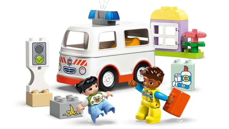 LEGO® DUPLO® Sykebil med sjåfør 10447