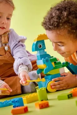 LEGO® DUPLO® Town 3-i-1 Dinosaurer på hjul 0451