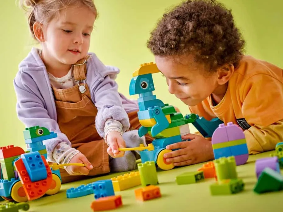LEGO® DUPLO® Town 3-i-1 Dinosaurer på hjul 0451