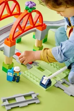 LEGO® DUPLO® Town Utvidelsessett med togbro og skinner 10426
