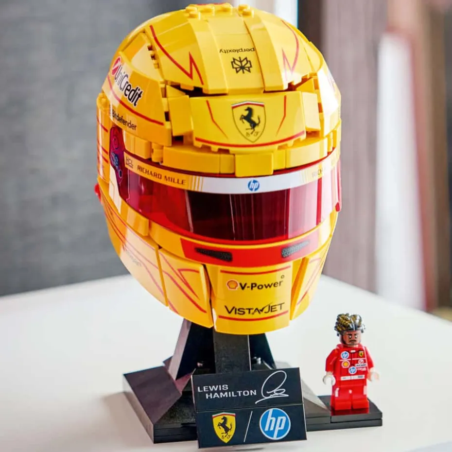 LEGO® Editions Formula 1 Scuderia Ferrari HP Lewis Hamilton hjelm 43022