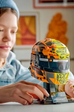 LEGO® Editions McLaren Mastercard F1® Team Lando Norris hjelm 43023