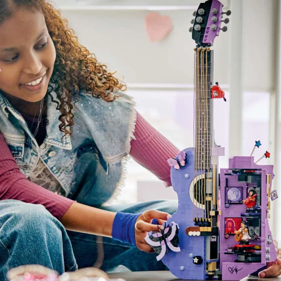 LEGO® Editions Olivia Rodrigos dobbelgitar 43031